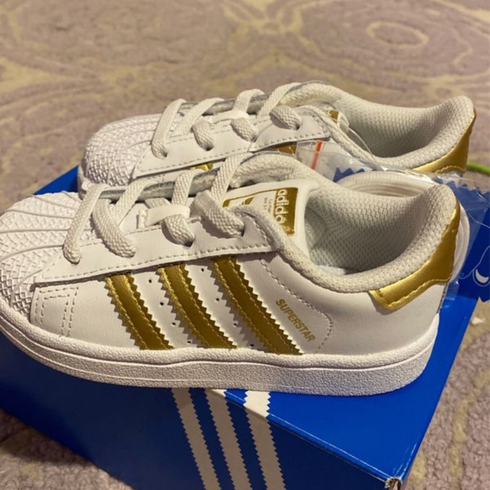 Adidas superstar size 7k toddler